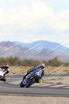 media/Nov-16-2025-Race Pace (Sun) [[8c5fa54630]]/Non Verified Riders (1st 20 Minutes)/5-Turn 15 (110pm)/